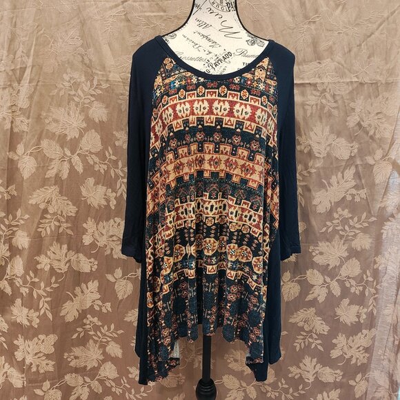 Karen Kane Three Quarters Sleeve Tunic, Size 1X, Used - Picture 1 of 4